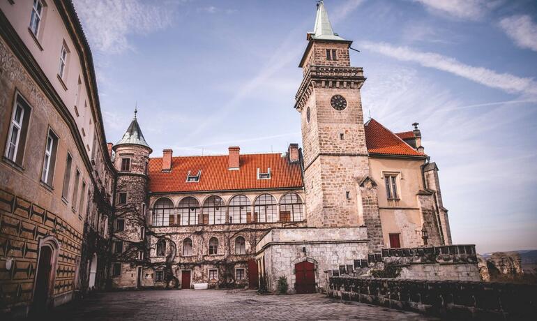 zámecký hotel hrubá skála český ráj