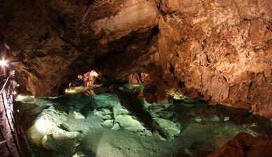 bozkovské dolomitové jeskyně český ráj