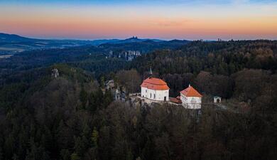 hrad valdštejn český ráj