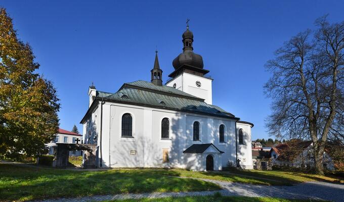 Kostel Navštívení Panny Marie Bozkov český ráj